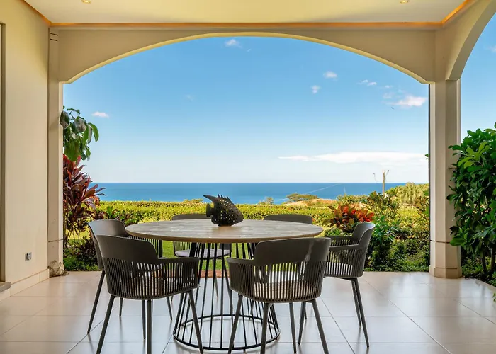 Ocean-view Condo, Shared Infinity Pool